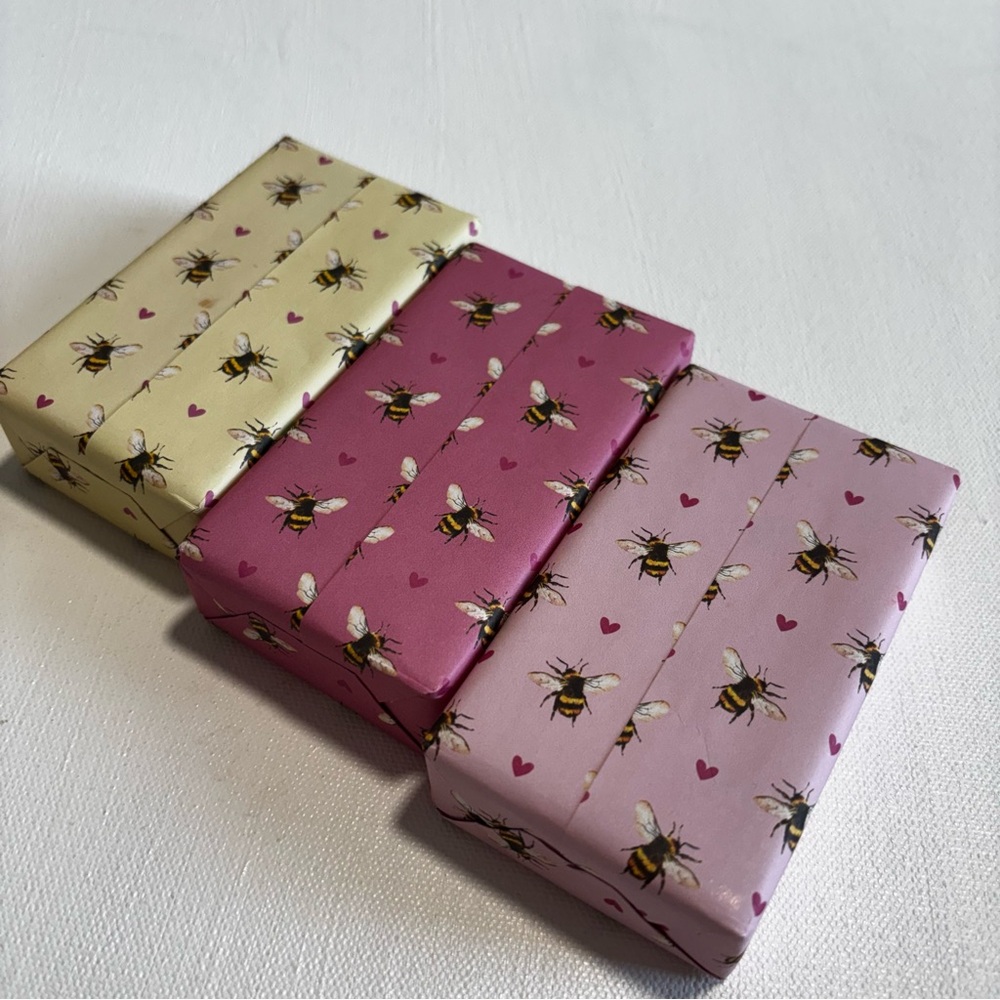New Castelbel fragranced Soap set of 3 Vanilla Cream/White Jasmine/Sweet Rose - Picture 2 of 5